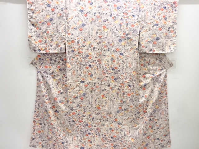 流水に草花・蝶模様小紋着物